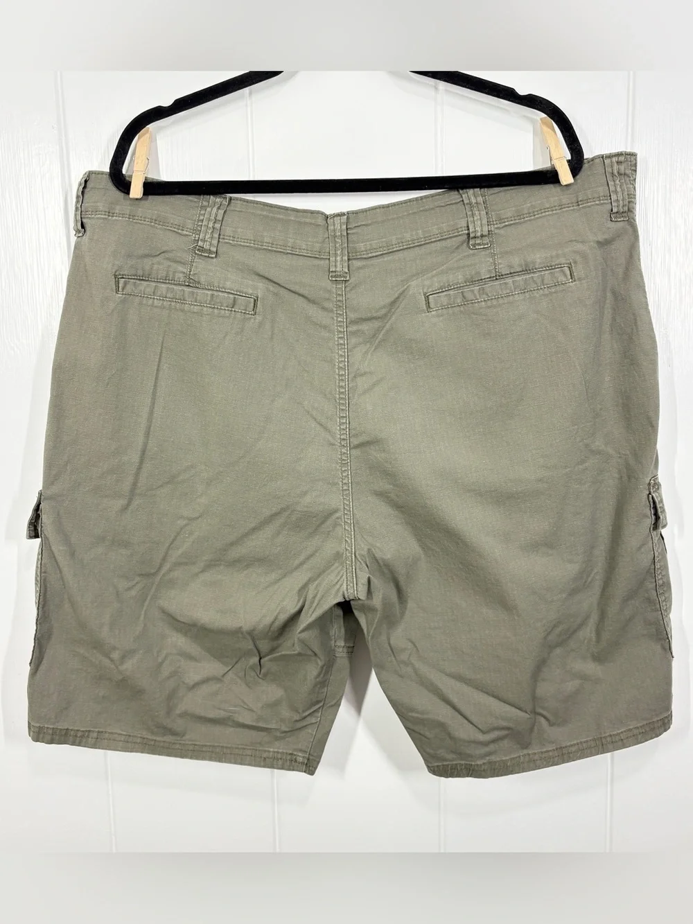 Wrangler Mens Relaxed Fit Green Cargo Shorts Size 42 Stretch Ripstop